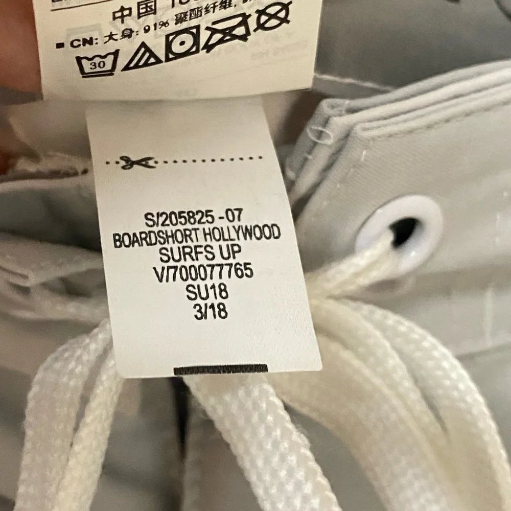 Old Navy California surfers up grayscale swim 40